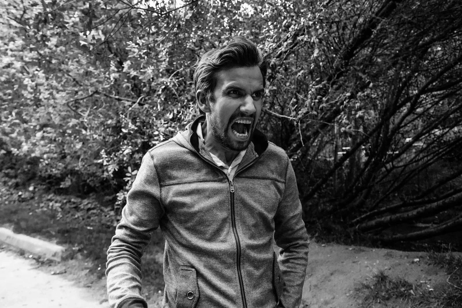 man-screaming-öskur_1920